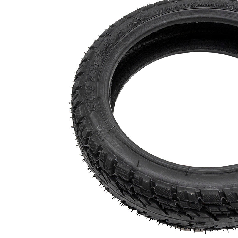Tubeless Offroad-Reifen 60/70-6,5 mit Ventil