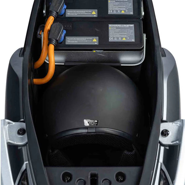 CityGlider_Pro_grey_eRoller_batter